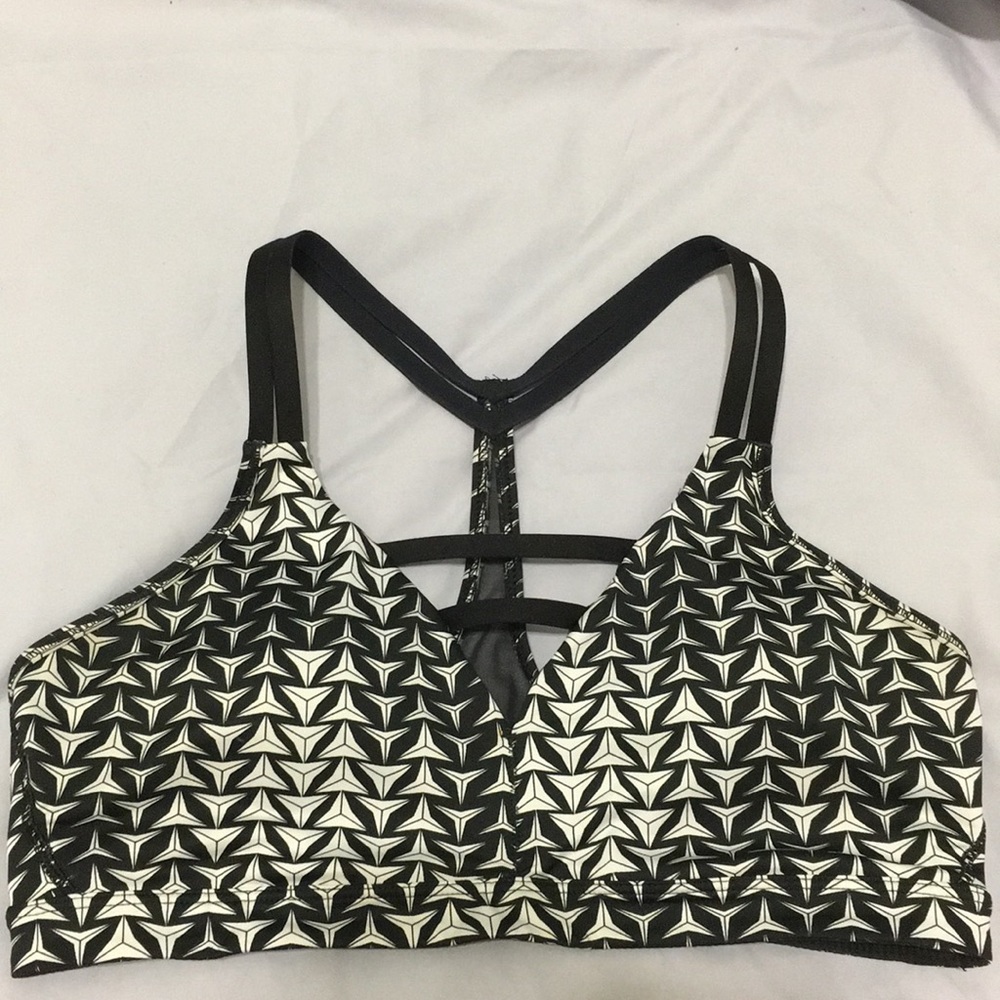 Victoria Secret Sport bra